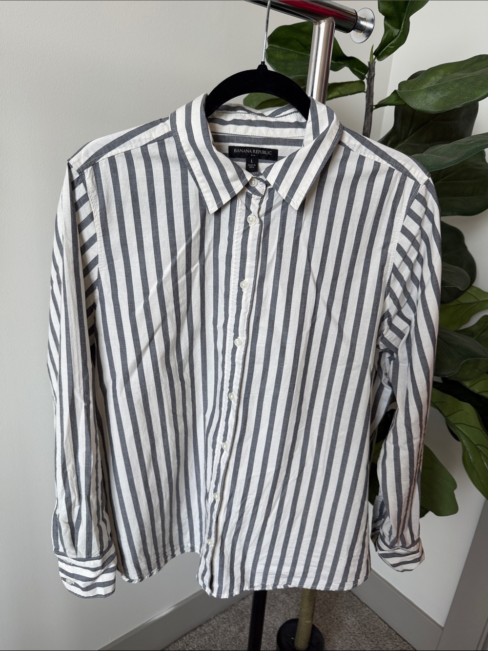 Banana Republic Women’s White and Gray Vertical Stripe Button-Down Shirt